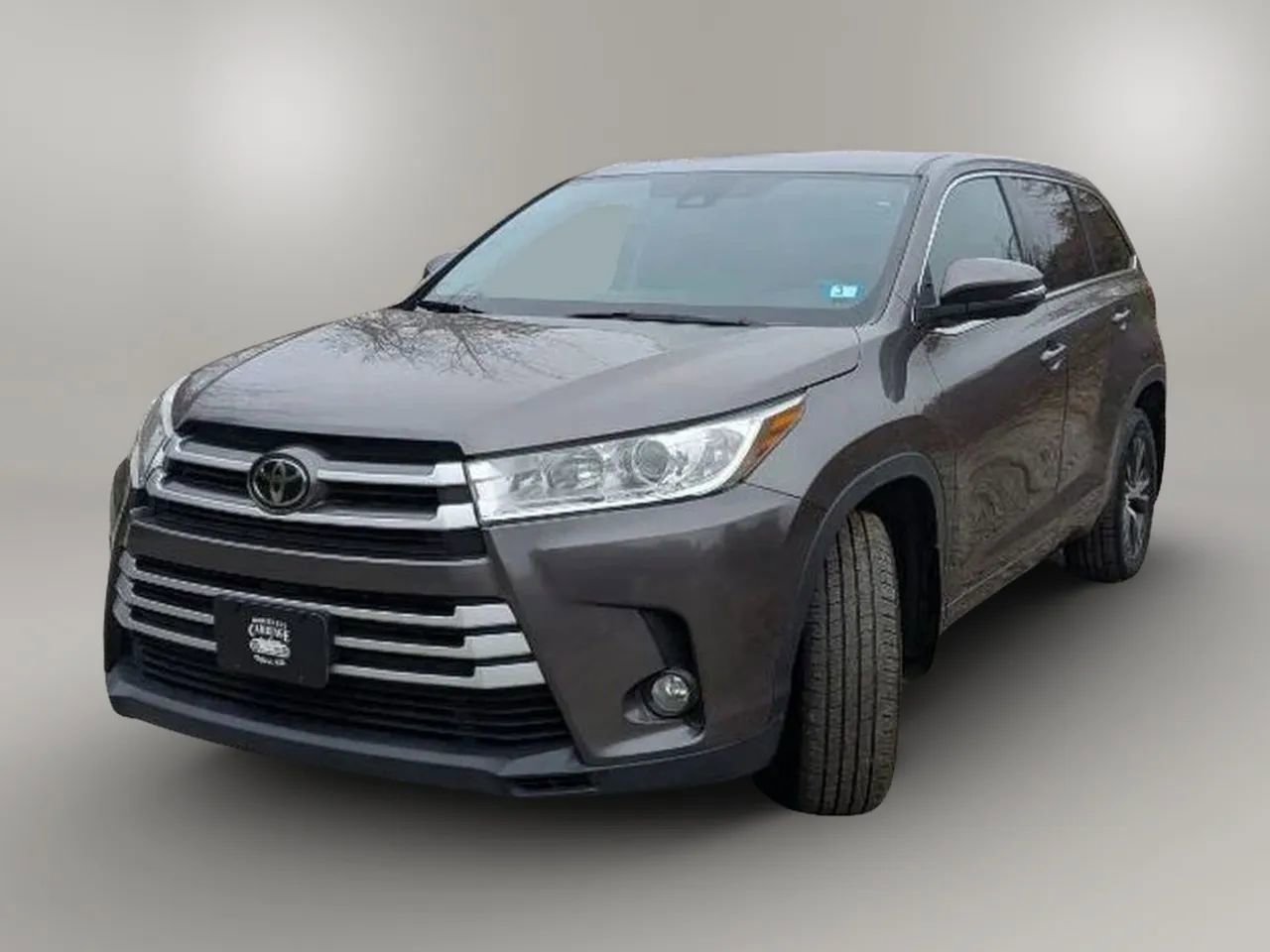 Used 2017 Toyota Highlander Plus AWD/4WD image 9
