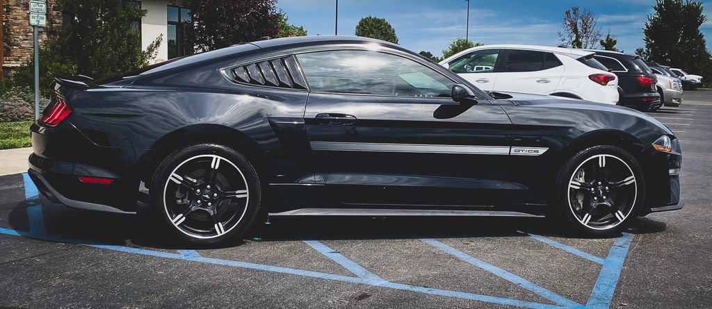 Used 2019 Ford Mustang GT Premium w/ California Special Package RWD image 17