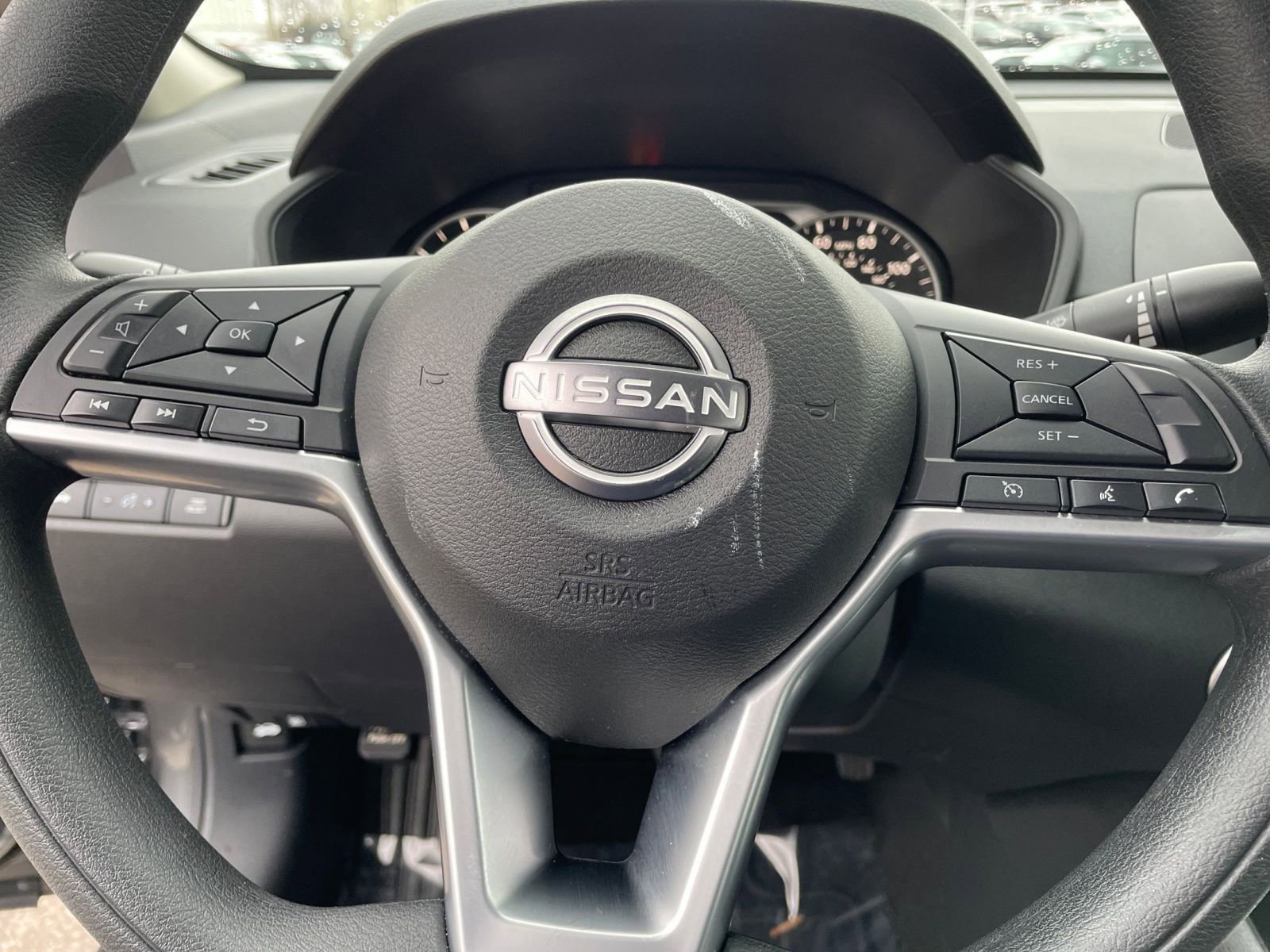 Used 2025 Nissan Altima 2.5 SV image 27