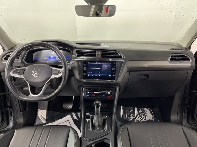 Used 2023 Volkswagen Tiguan SE image 41