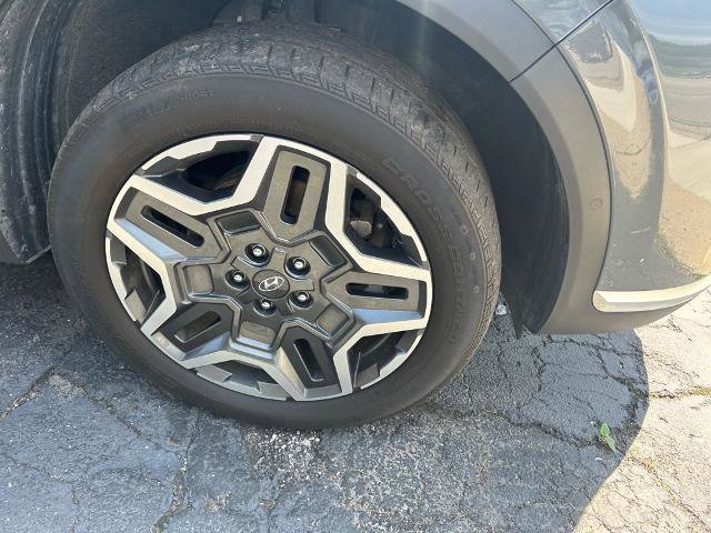 Used 2023 Hyundai Santa Fe Limited image 4