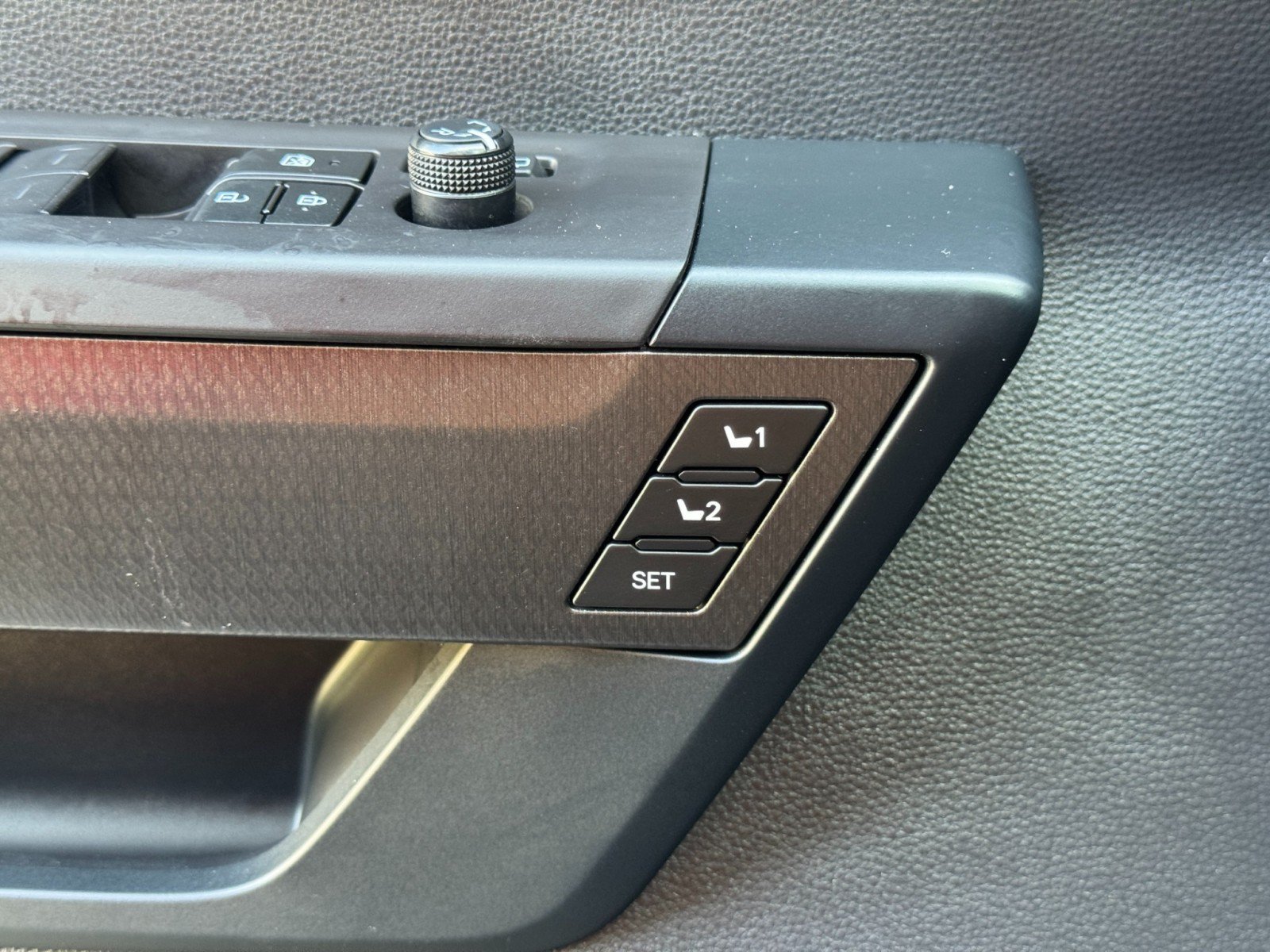 Used 2023 Toyota Sequoia TRD Pro AWD/4WD image 17