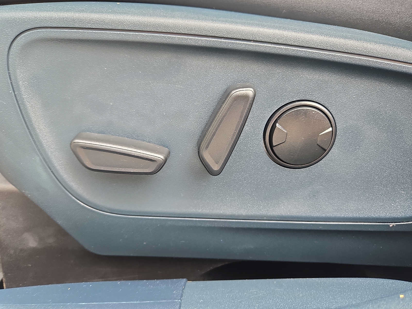 Used 2025 Ford Maverick Tremor AWD/4WD image 13