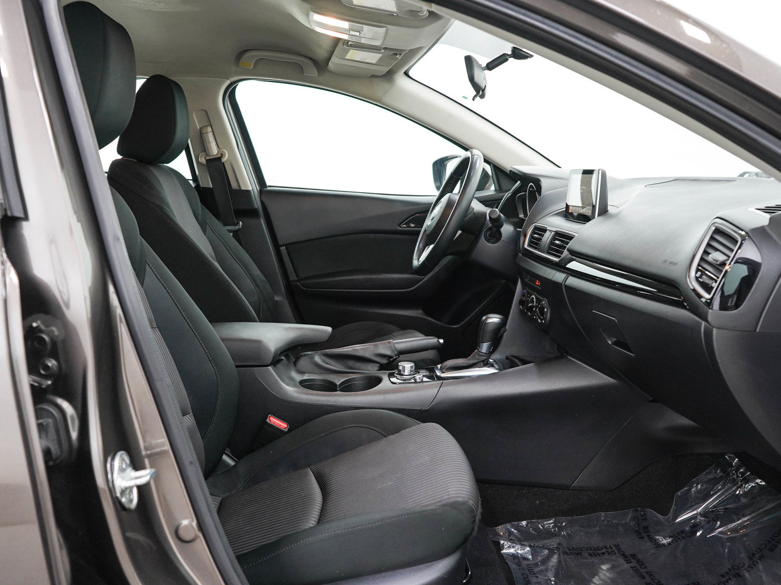 Used 2015 MAZDA MAZDA3 i Touring FWD image 11