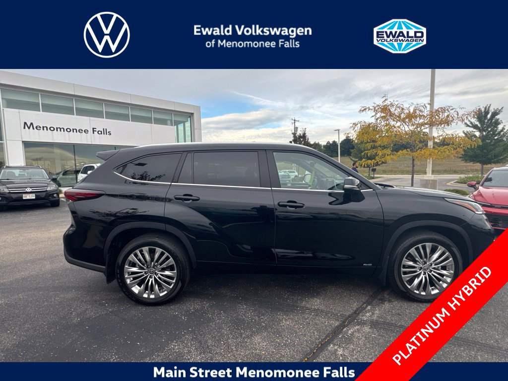 Used 2026 Toyota Highlander Platinum AWD/4WD image 8