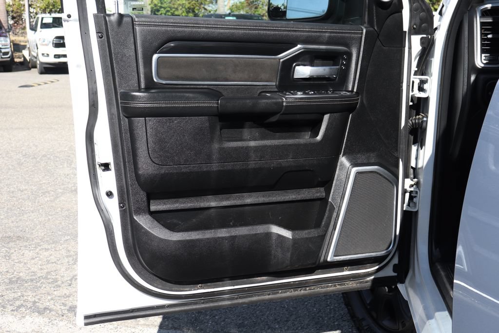 Used 2021 RAM 3500 Laramie AWD/4WD image 16