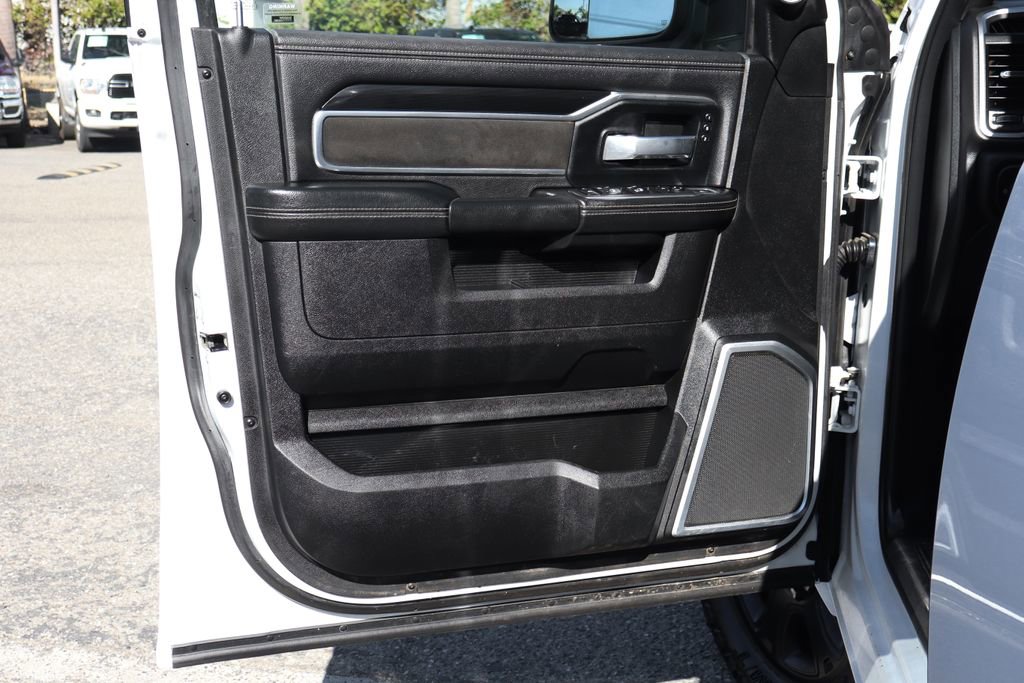 Used 2021 RAM 3500 Laramie AWD/4WD image 16