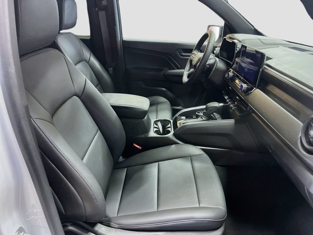Used 2024 Chevrolet Colorado Trail Boss w/ Advanced Trailering Package AWD/4WD image 24
