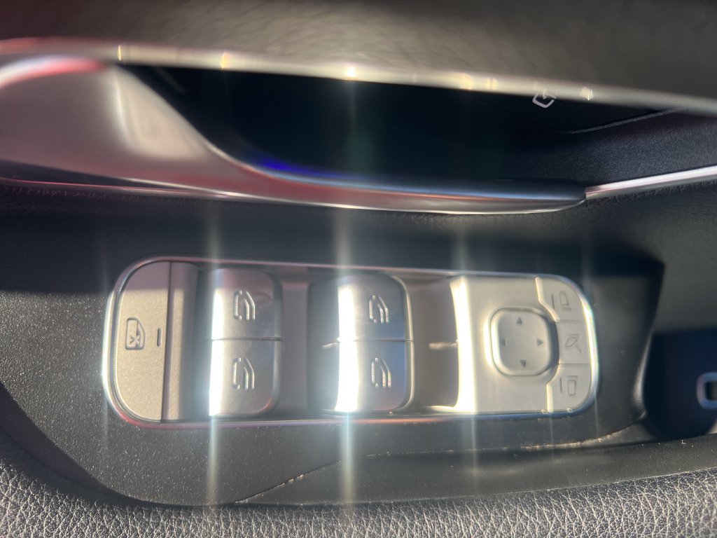 Used 2024 Mercedes-Benz GLE 350 4MATIC image 12