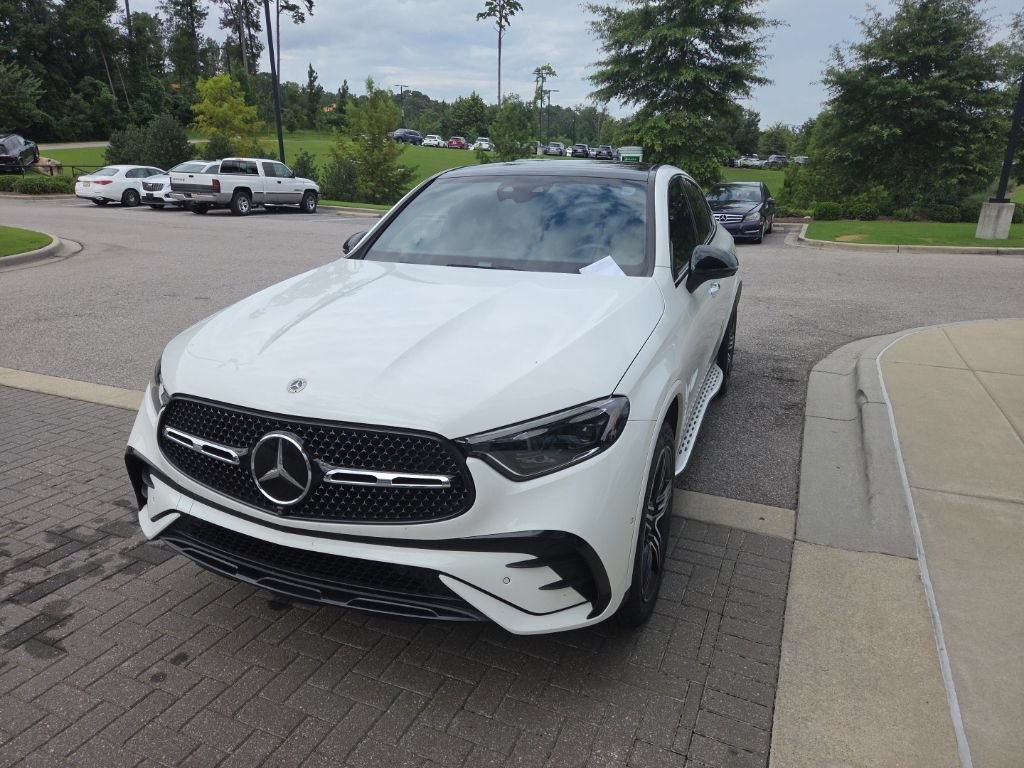 Certified 2024 Mercedes-Benz GLC 300 4MATIC image 2