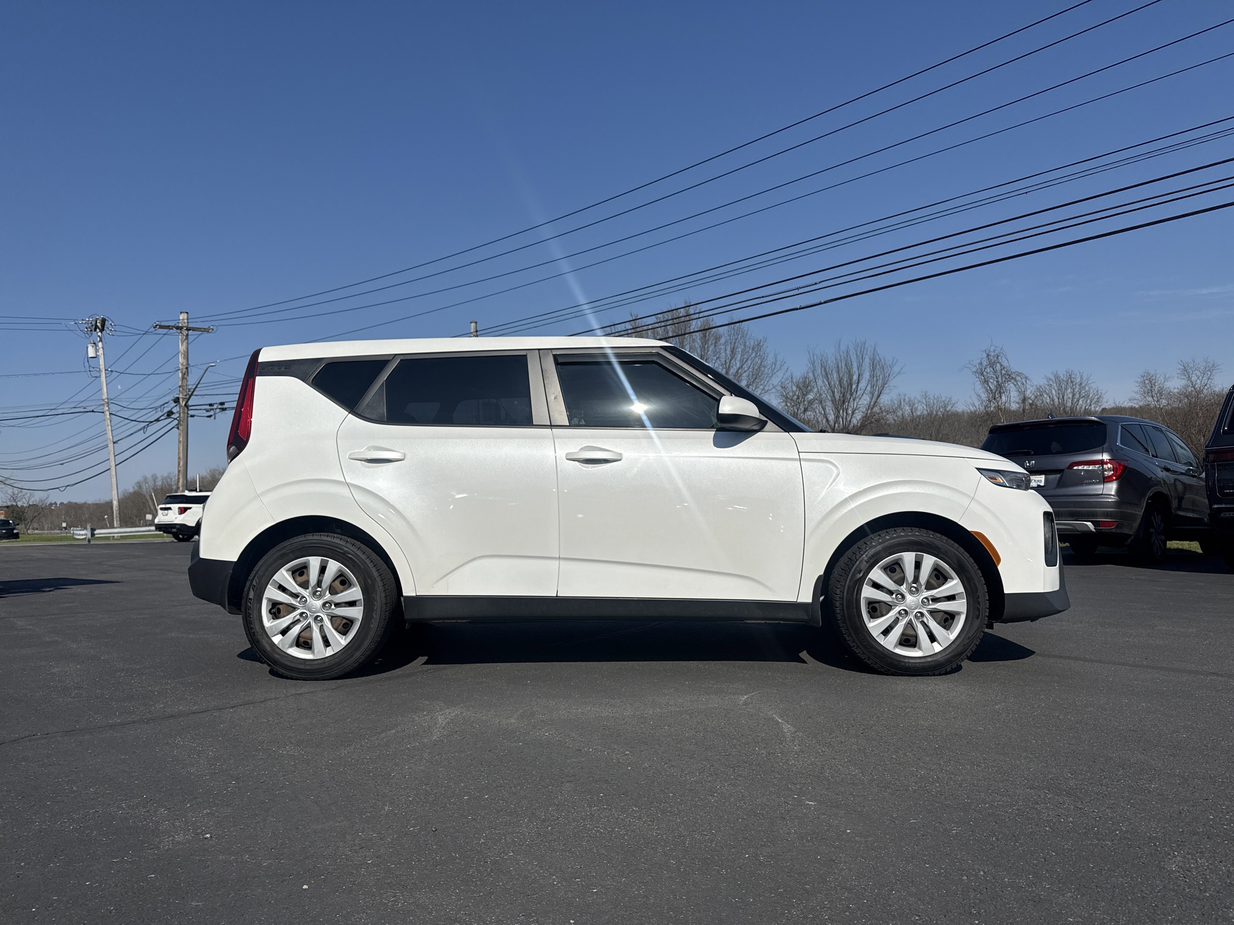 Used 2020 Kia Soul LX image 4