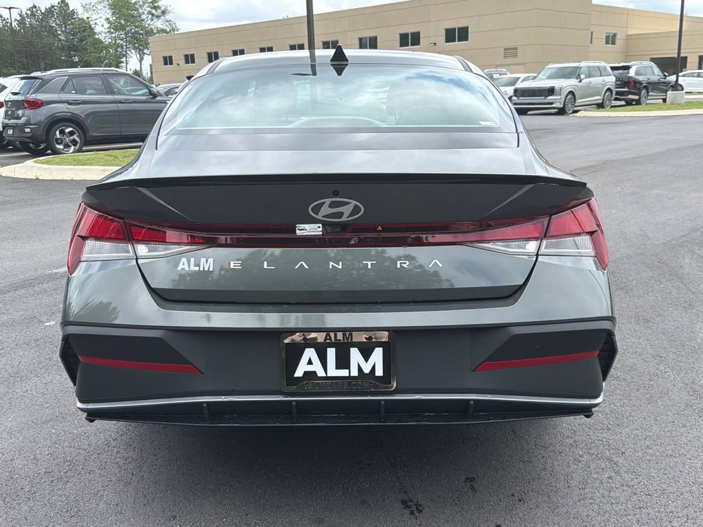 New 2026 Hyundai Elantra Sport FWD image 5