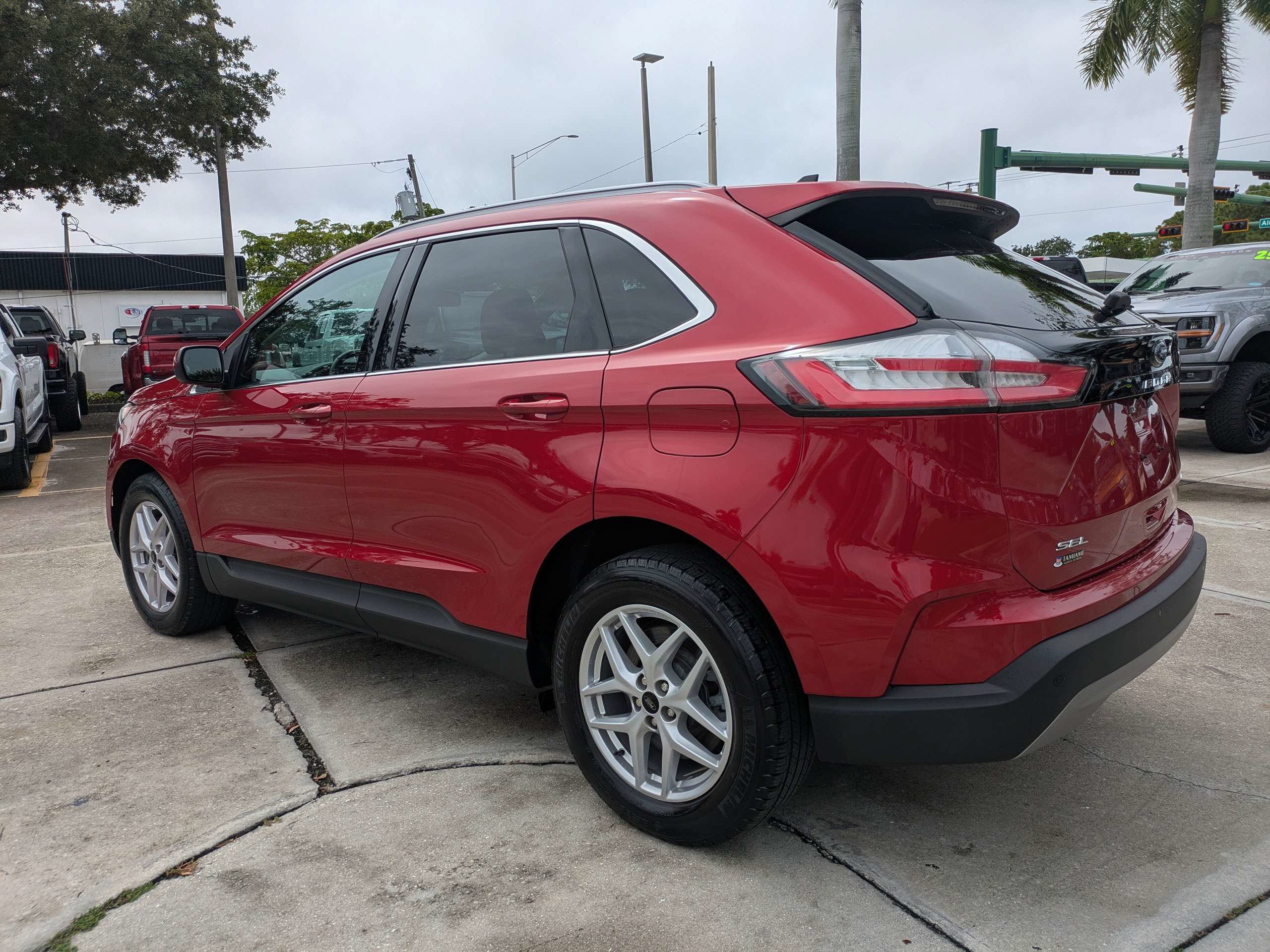 Used 2023 Ford Edge SEL w/ Convenience Package AWD/4WD image 6