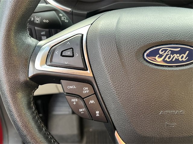 Used 2019 Ford Edge Titanium image 27