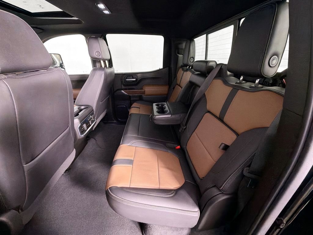 Used 2021 Chevrolet Silverado 1500 High Country w/ Technology Package image 26