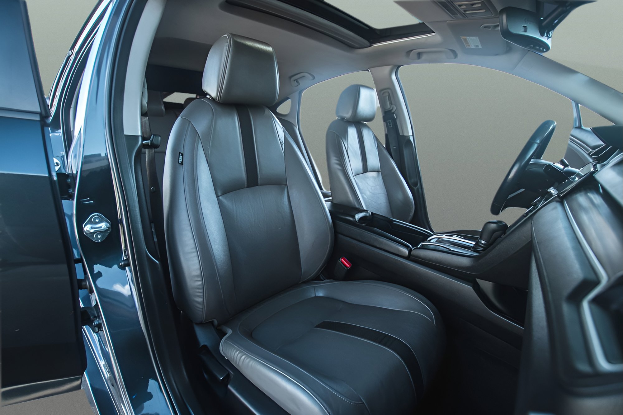 Used 2019 Honda Civic EX-L image 13