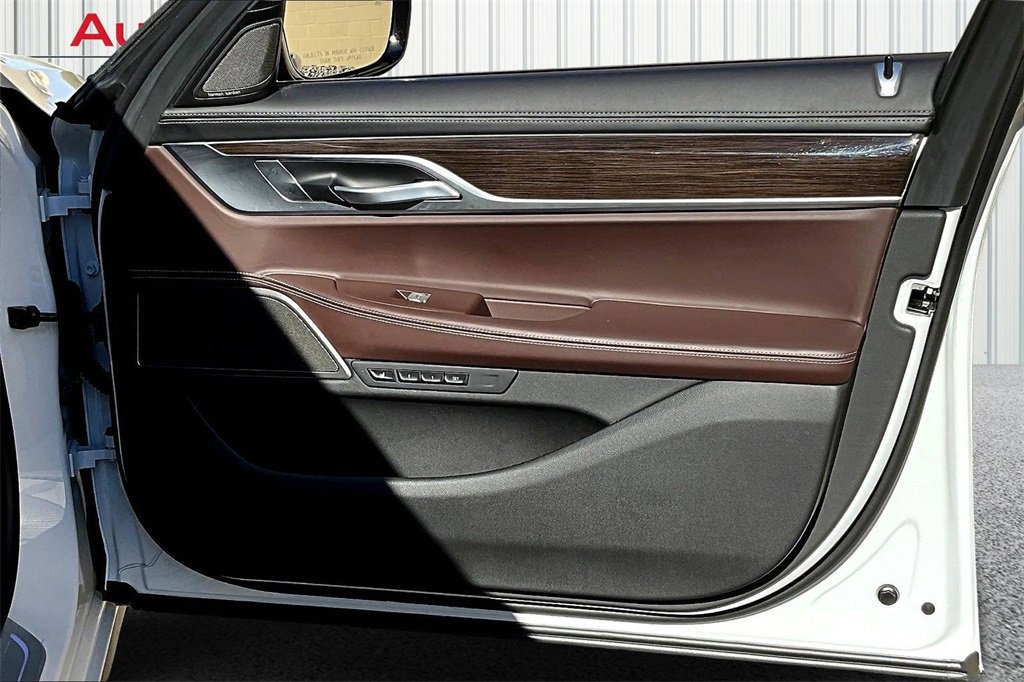 Used 2022 BMW 750i xDrive 750i xDrive w/ Executive Package image 28