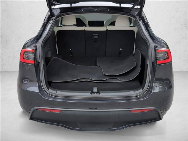 Used 2024 Tesla Model Y Long Range AWD/4WD image 7