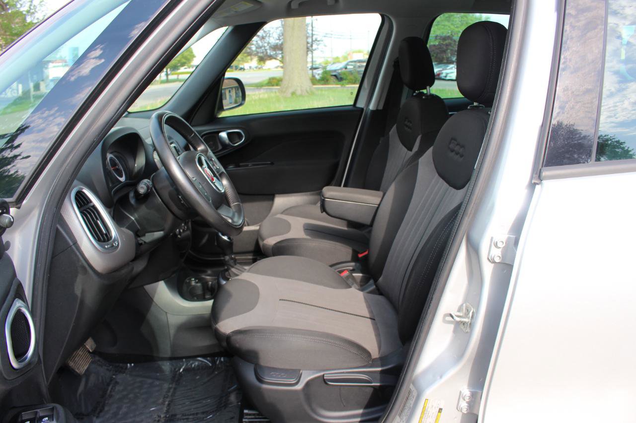 Used 2017 FIAT 500L Pop FWD image 13