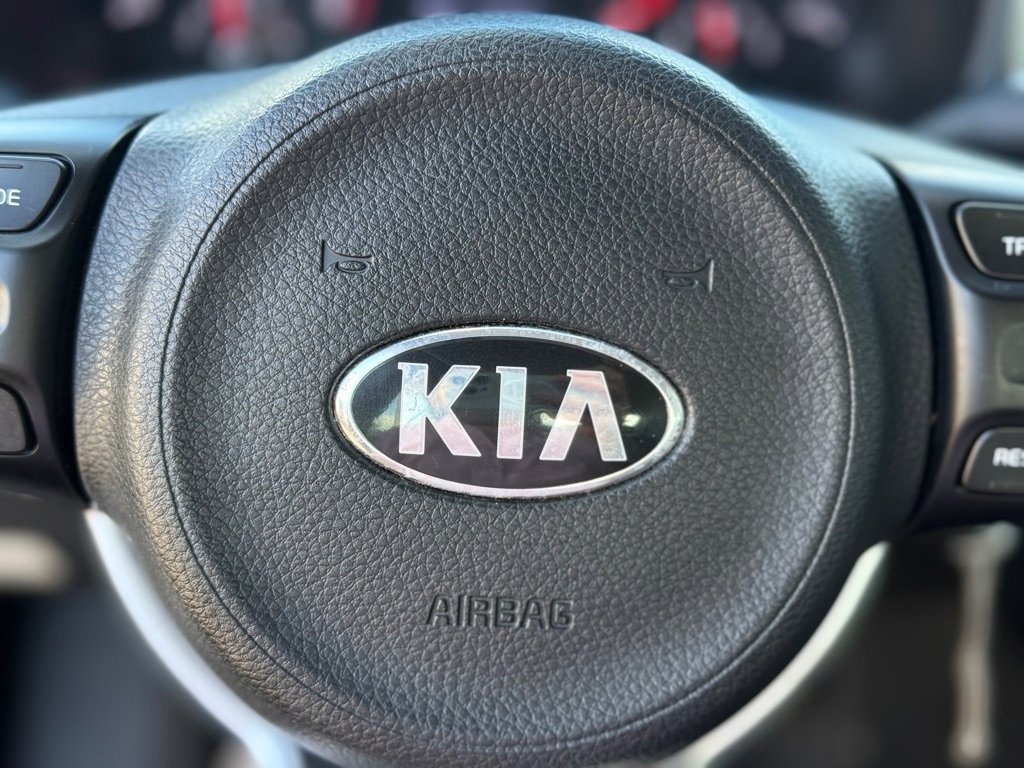 Used 2023 Kia Rio S image 10