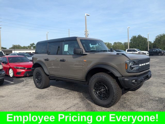 New 2026 Ford Bronco Badlands AWD/4WD image 3
