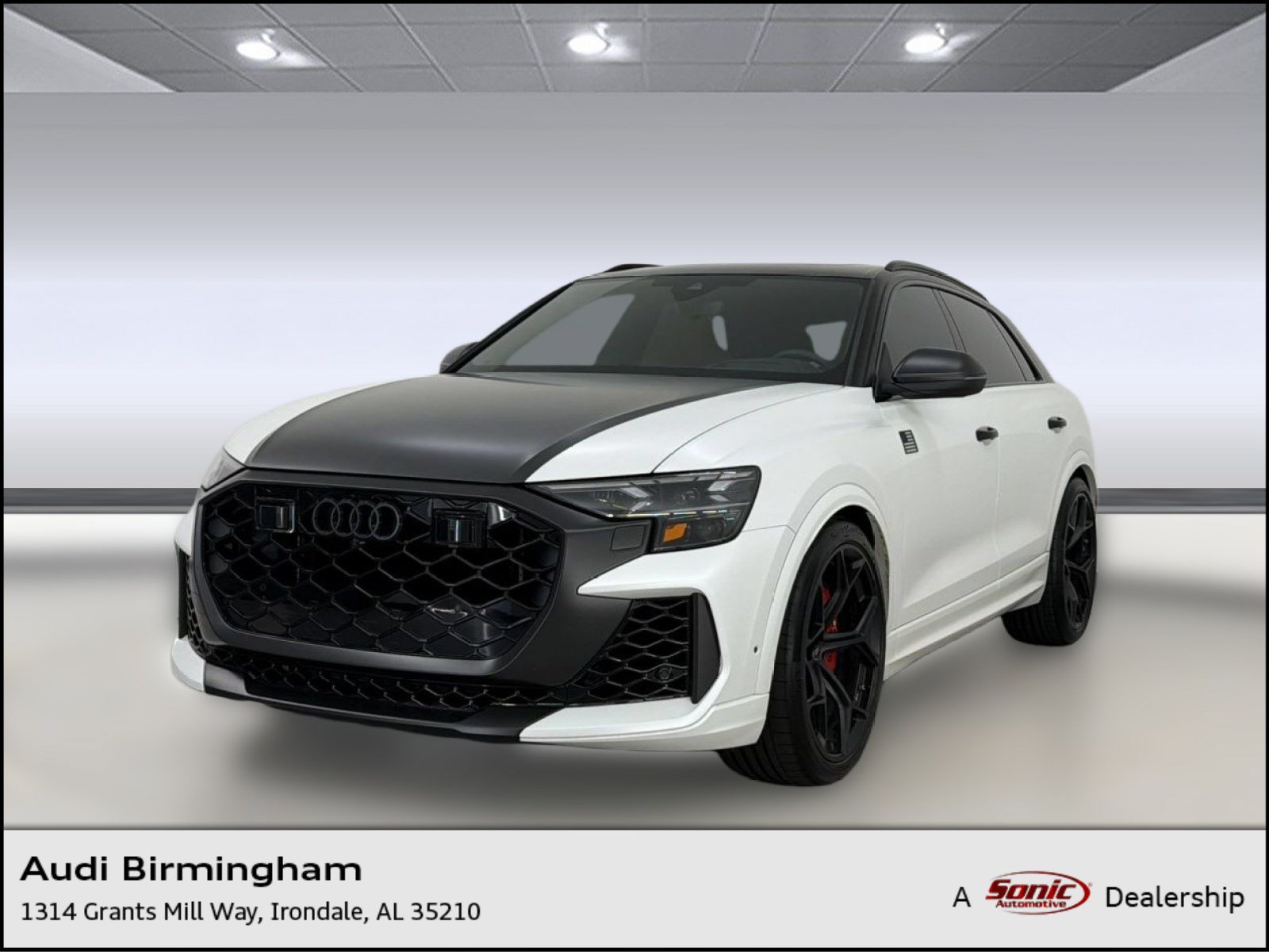 Used 2025 Audi RS Q8 performance AWD/4WD image 1