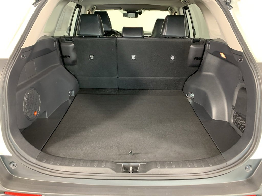 Used 2020 Toyota RAV4 Limited image 13