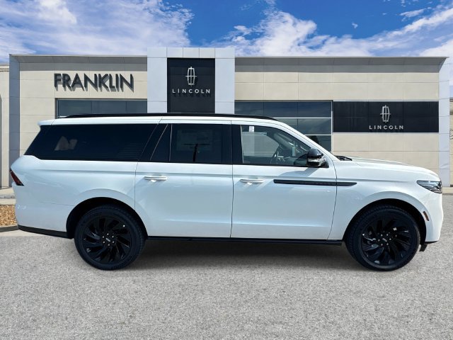 New 2027 Lincoln Navigator L Reserve w/ Jet Appearance Package AWD/4WD image 8