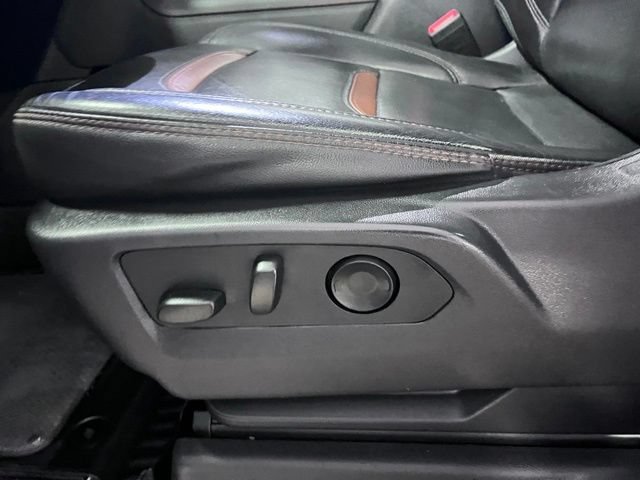 Used 2024 GMC Sierra 2500 AT4 w/ Technology Package AWD/4WD image 23