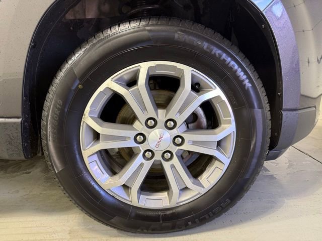 Used 2015 GMC Acadia SLT image 32