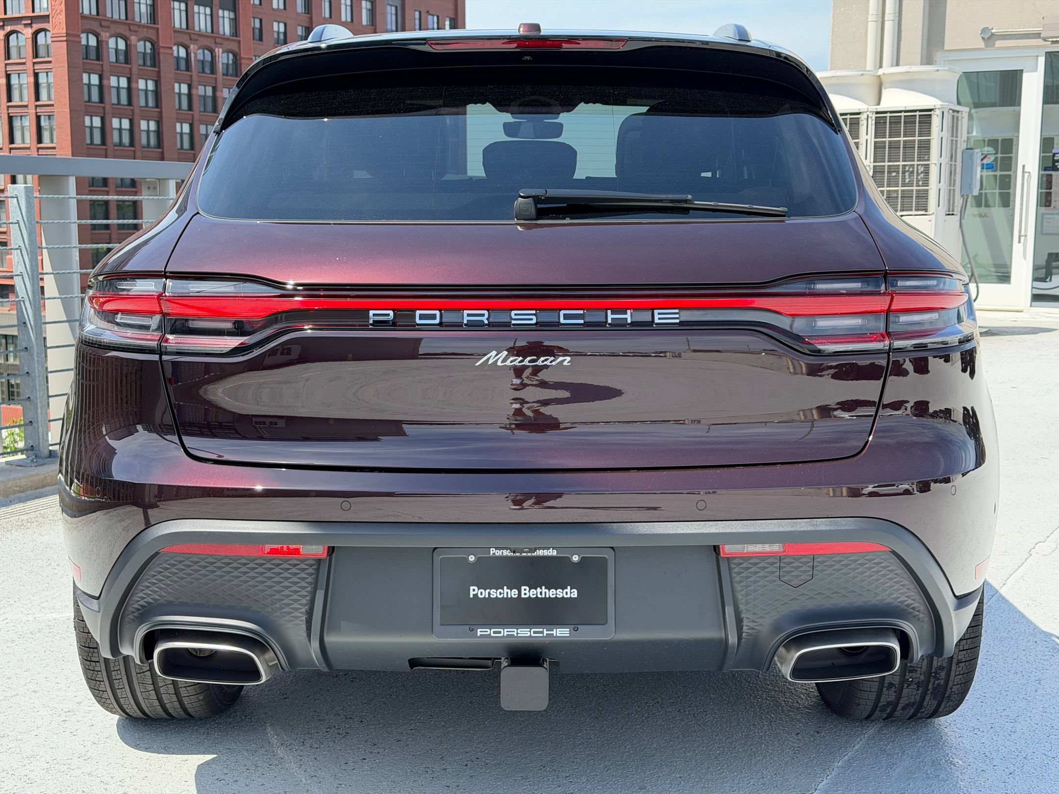 Used 2026 Porsche Macan AWD/4WD image 6