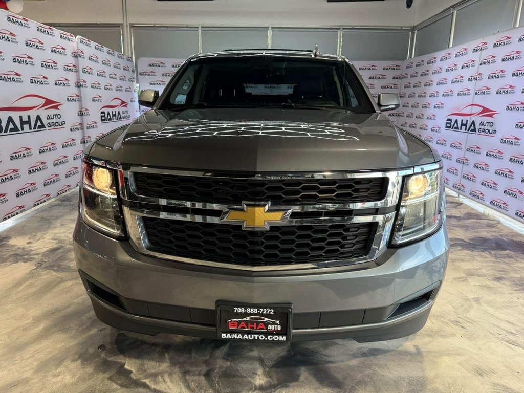 Used 2018 Chevrolet Suburban LT AWD/4WD image 3