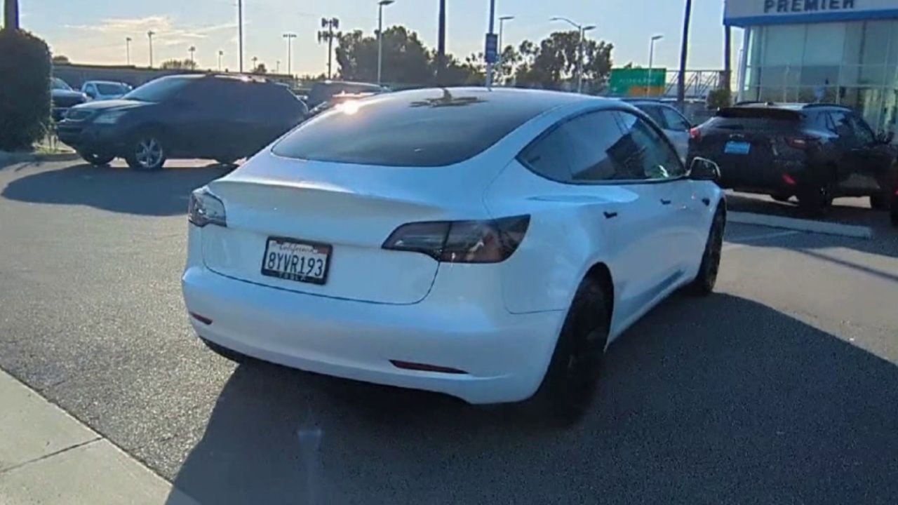 Used 2021 Tesla Model 3 Long Range image 7