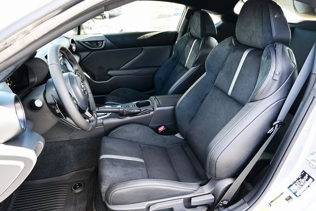 New 2025 Toyota GR86 Premium image 10