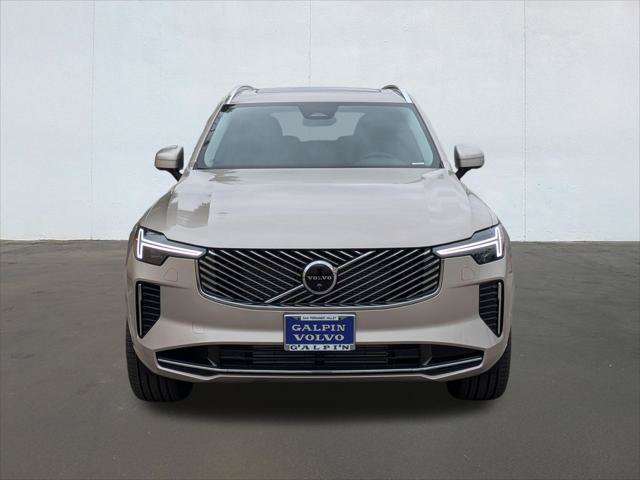 New 2026 Volvo XC90 T8 Plus w/ Protection Package AWD/4WD image 4