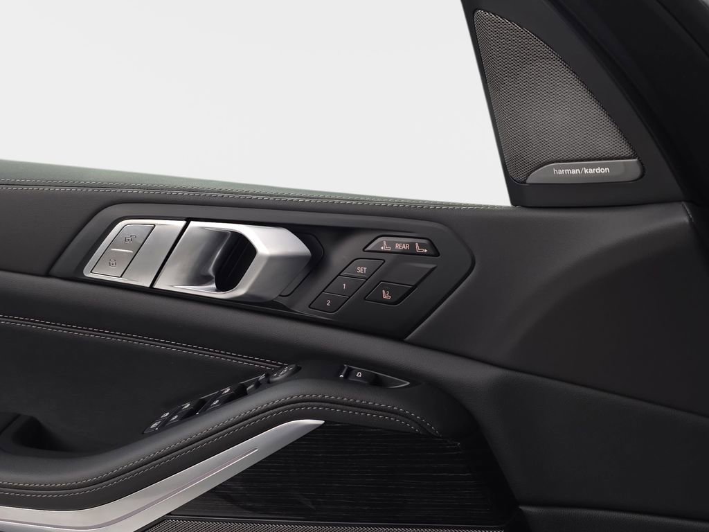 New 2026 BMW X7 xDrive40i w/ M Sport Package image 28