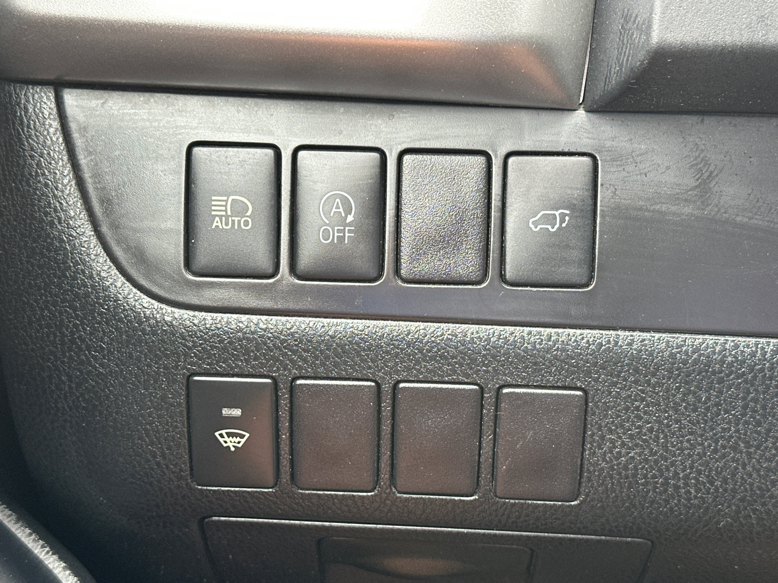 Used 2018 Toyota Highlander XLE FWD image 31