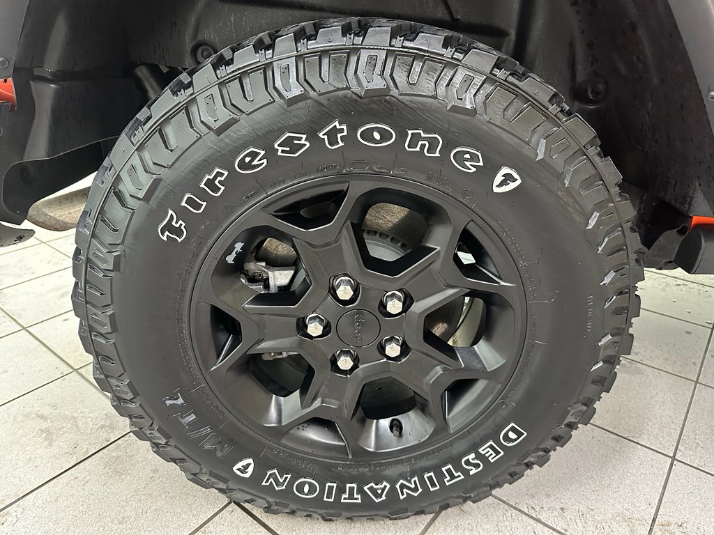 Used 2023 Jeep Wrangler Unlimited w/ Cold Weather Group image 14