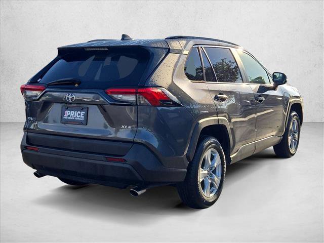 Used 2019 Toyota RAV4 XLE w/ Convenience Package FWD image 5