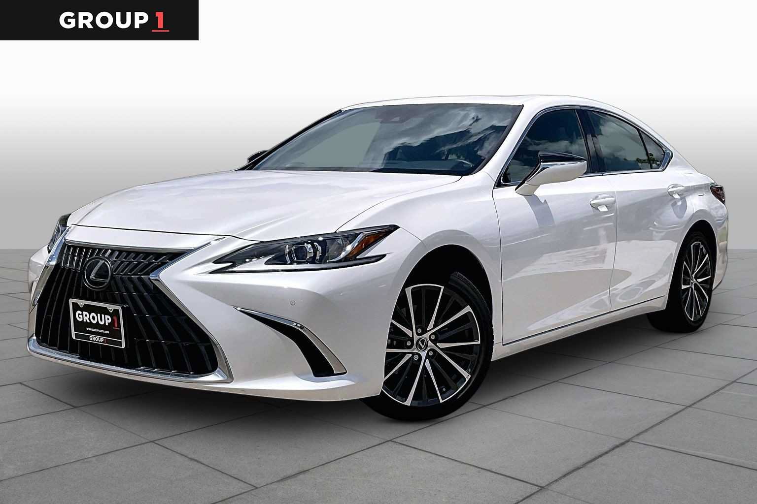 Used 2025 Lexus ES 350 w/ Premium Package