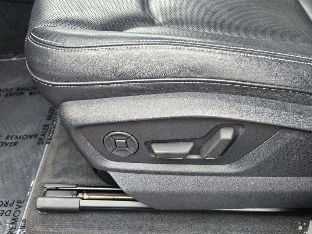 Used 2019 Audi Q8 Prestige w/ Towing Package image 32