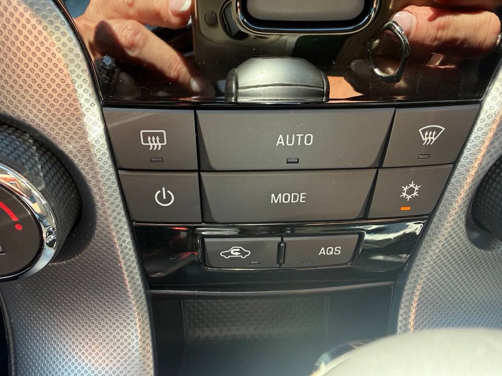 Used 2012 Chevrolet Cruze LTZ FWD image 22