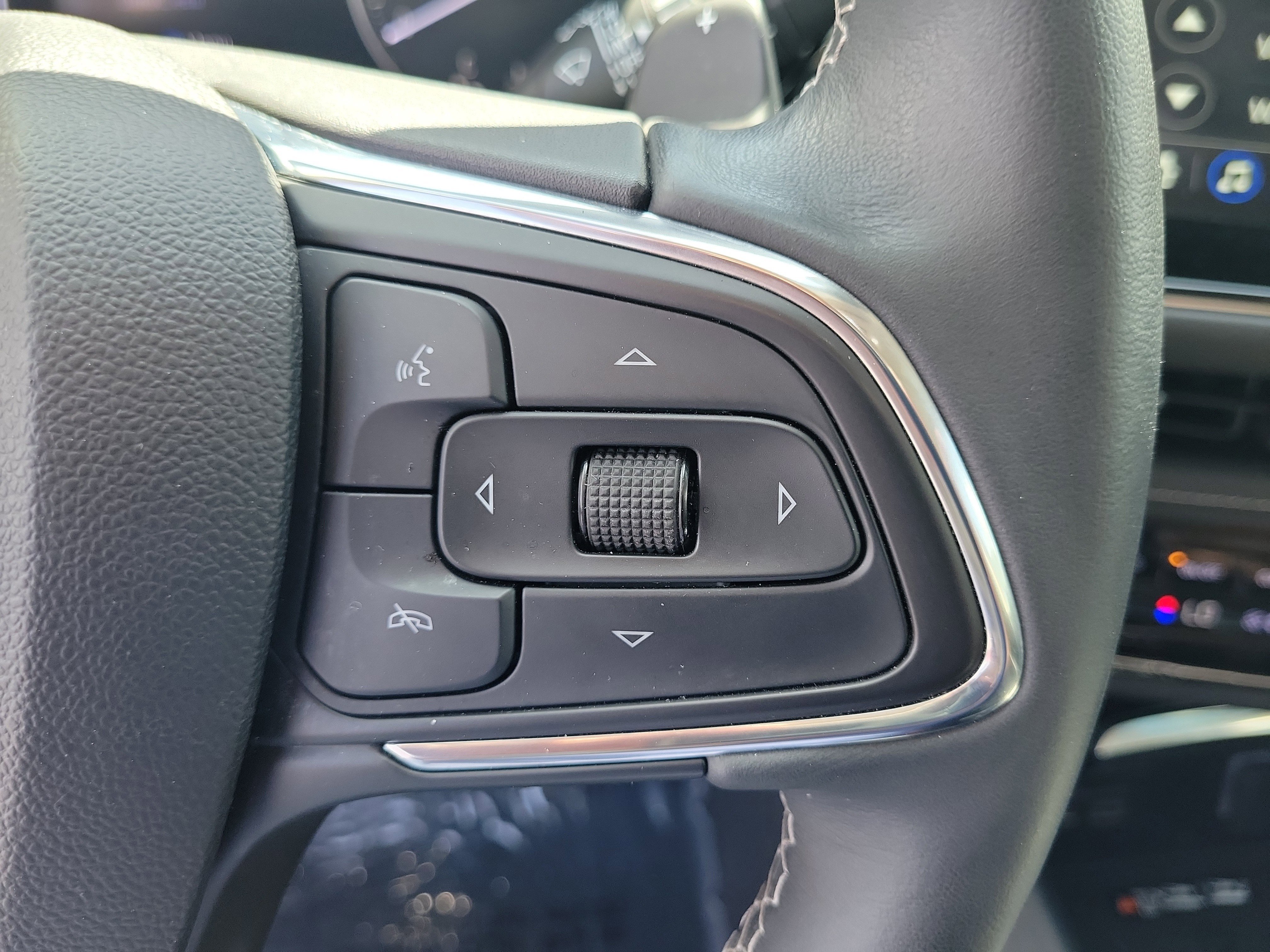 Used 2023 Buick Envision Avenir FWD image 21