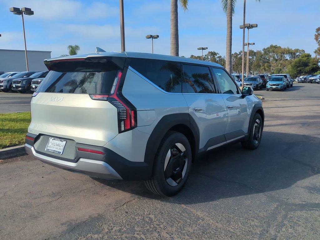 New 2026 Kia EV9 Light image 8