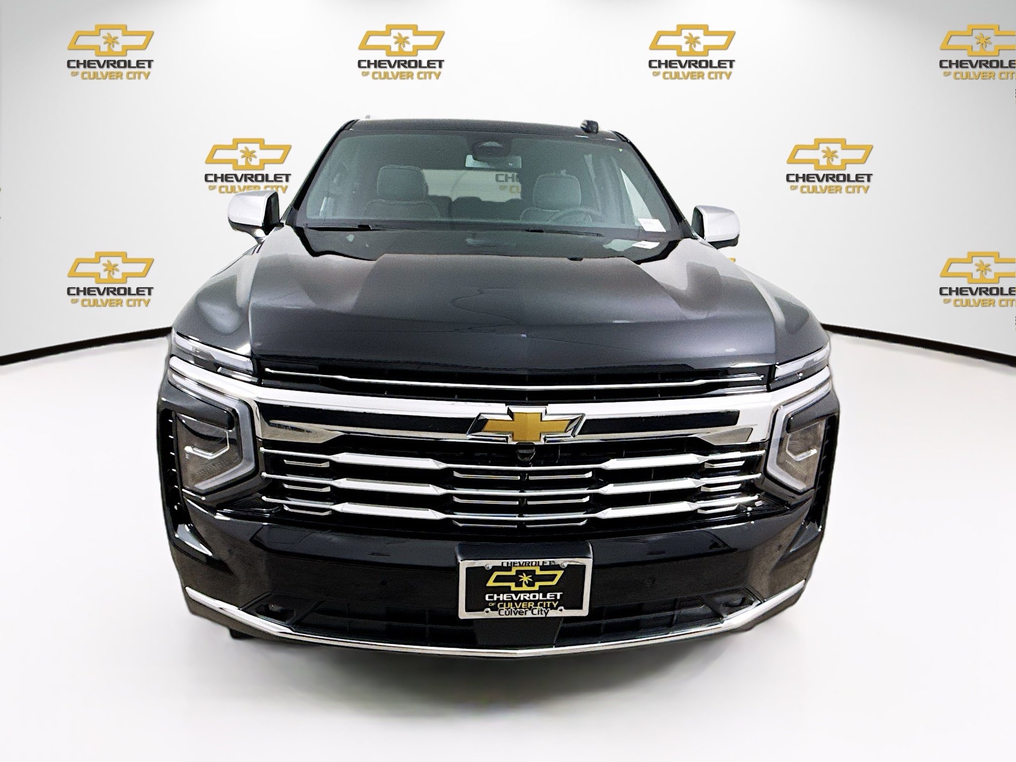 New 2026 Chevrolet Suburban Premier RWD image 2