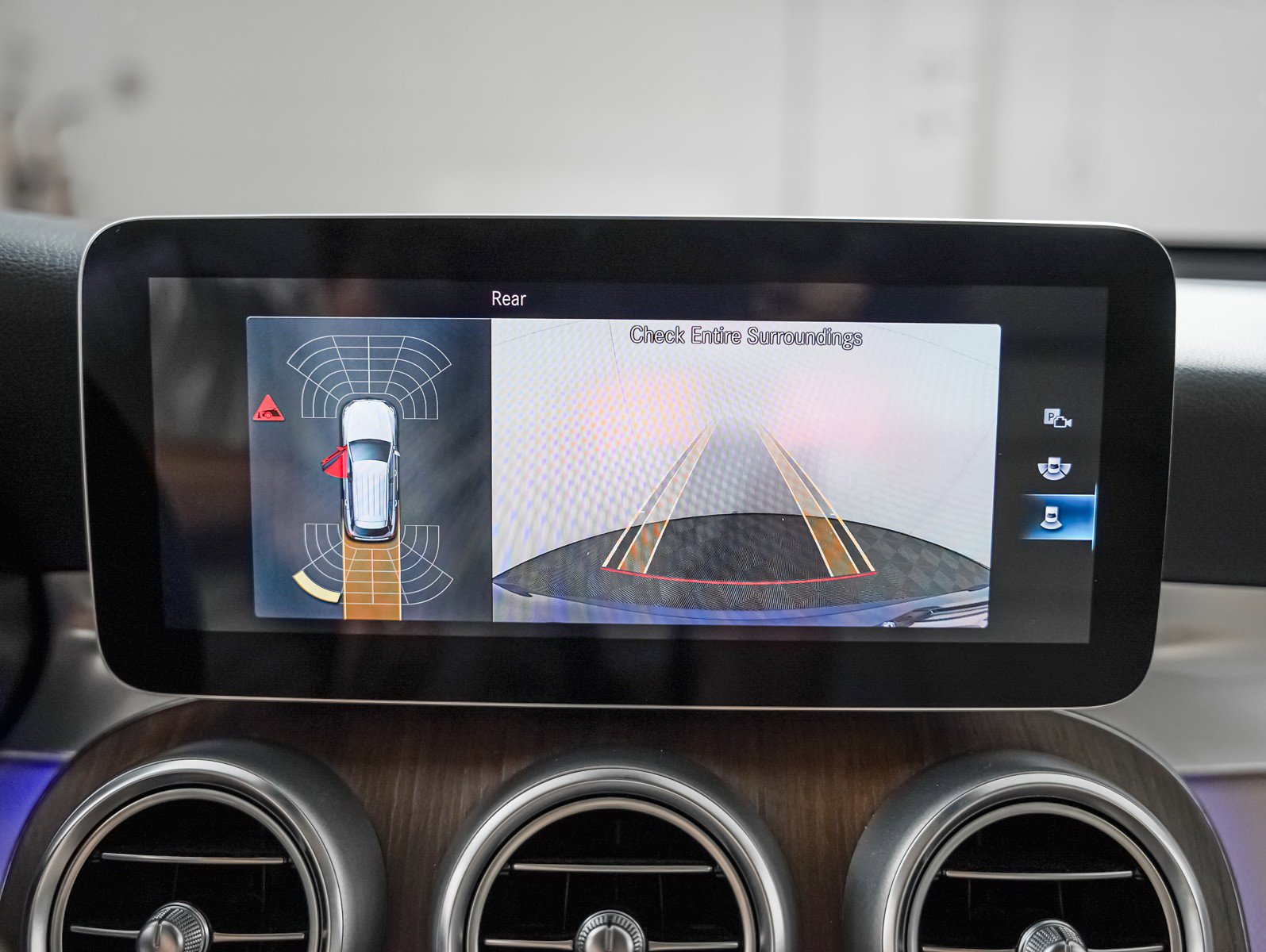 Certified 2022 Mercedes-Benz GLC 300 image 22