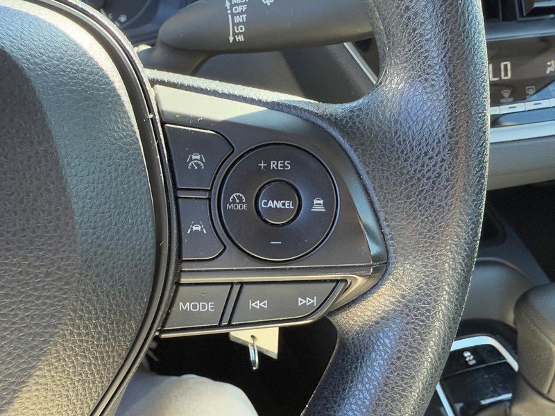 Certified 2023 Toyota Corolla LE image 17