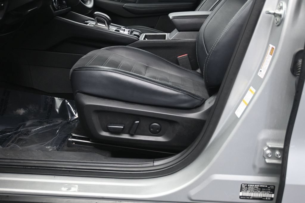 Used 2024 Mitsubishi Outlander SE FWD image 21