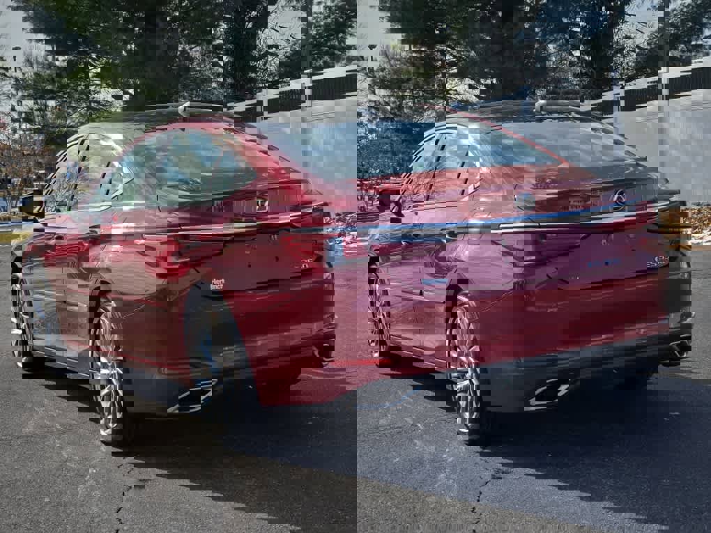 Used 2020 Lexus ES 350 w/ Luxury Package image 4