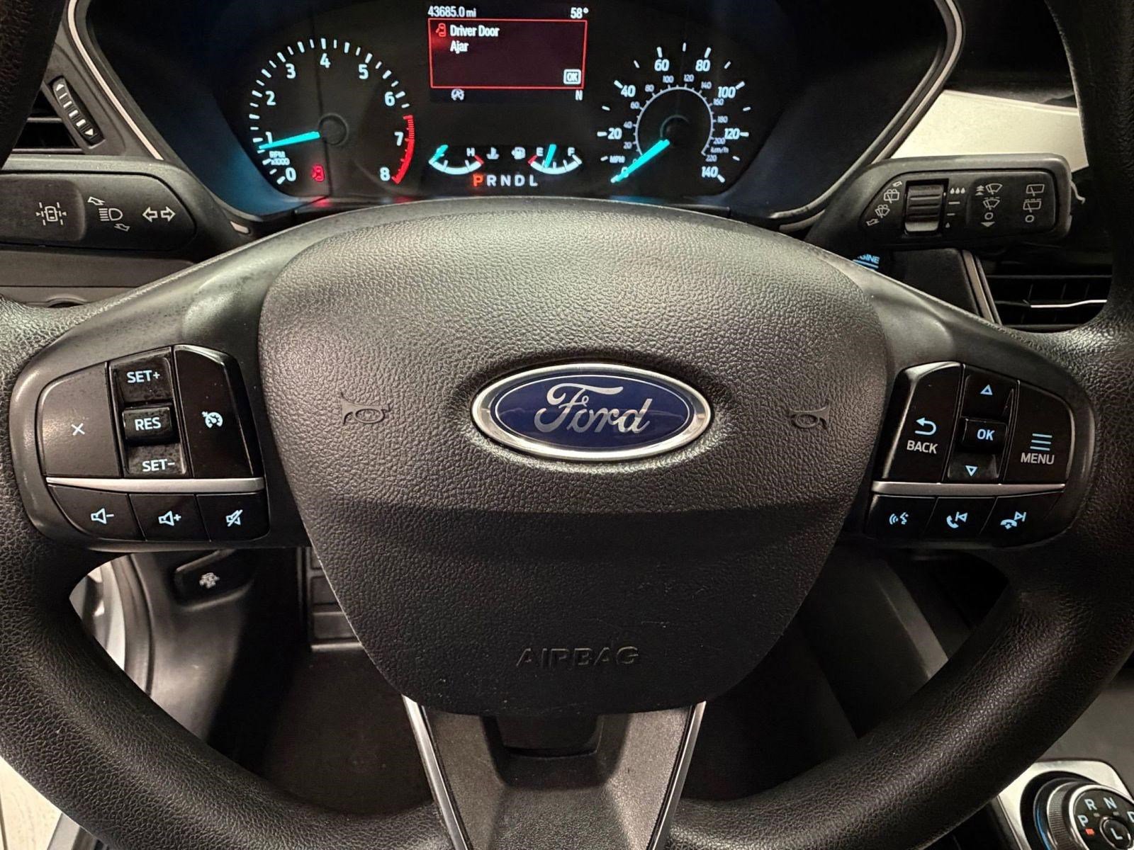 Used 2022 Ford Escape SE image 11